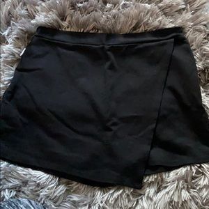 Charlotte Russe black skort